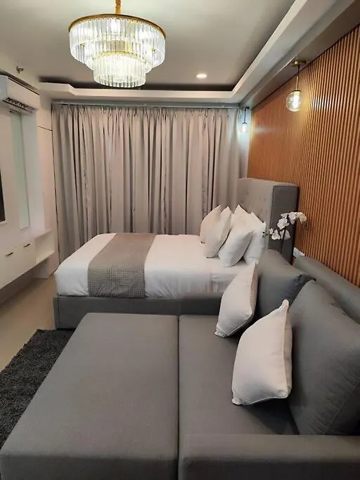 Georgia Luxe Suite At Shore 2 Moa Manila Philippines