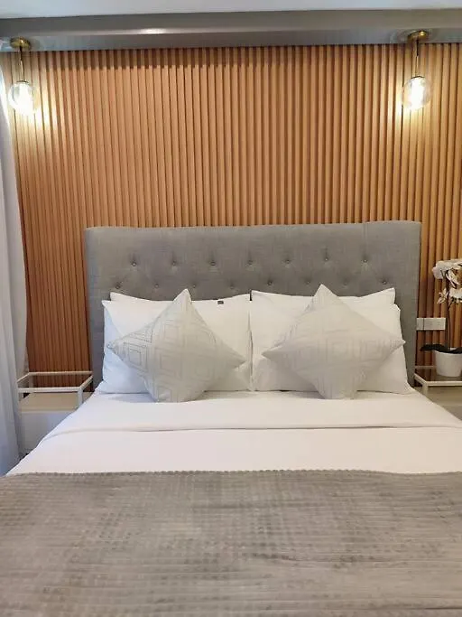 Georgia Luxe Suite At Shore 2 Moa Manila Apartment