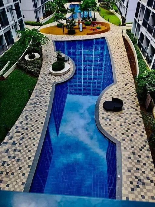 Georgia Luxe Suite At Shore 2 Moa Manila Philippines