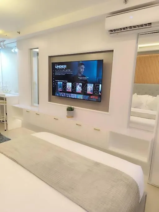 Georgia Luxe Suite At Shore 2 Moa Manila Apartment