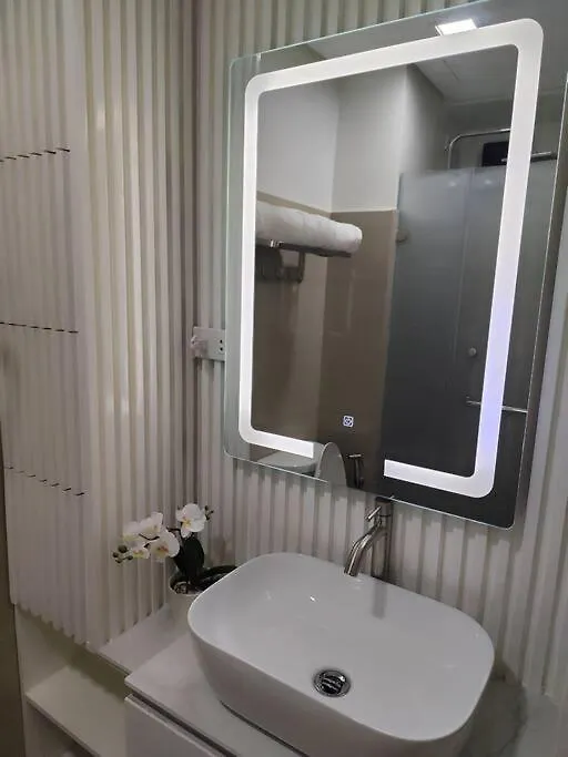 Apartment Georgia Luxe Suite At Shore 2 Moa Manila